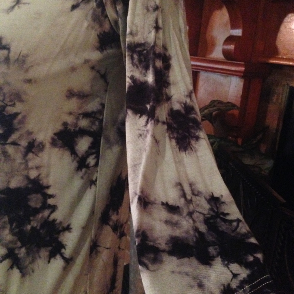 ONLY 2 LEFT❤️HP❤️OFF THE SHOULDER TYE Dye S/M - Picture 4 of 7